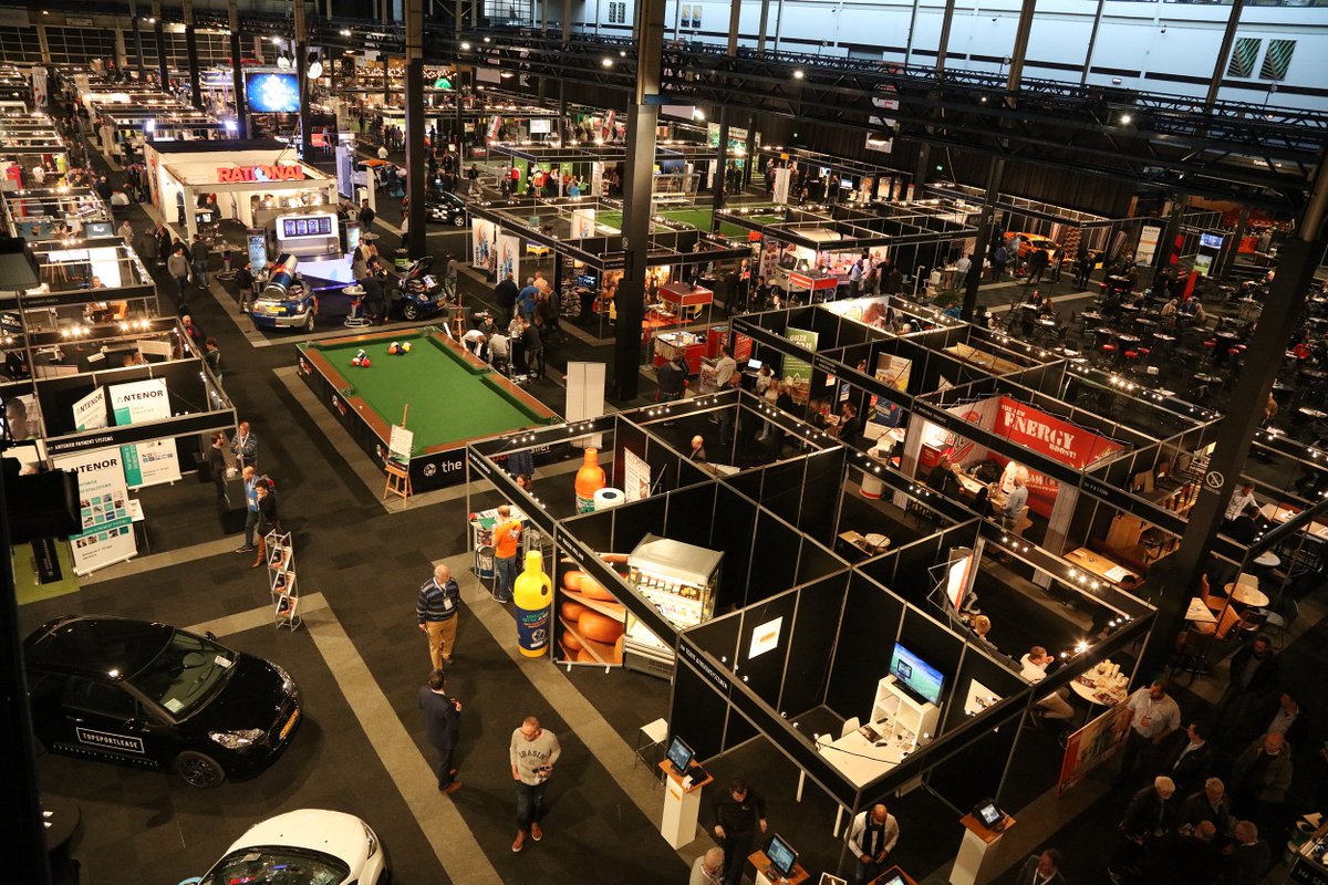 @VoetbalBeurs @hockeybeurs @tennisbeurs @korfbalbeurs zijn allen onderdeel vd <a href="/SportBeurs/">Nationale Sport Vakbeurs</a>. Daarom vind je nu al het nieuws op <a href="/SportBeurs/">Nationale Sport Vakbeurs</a>