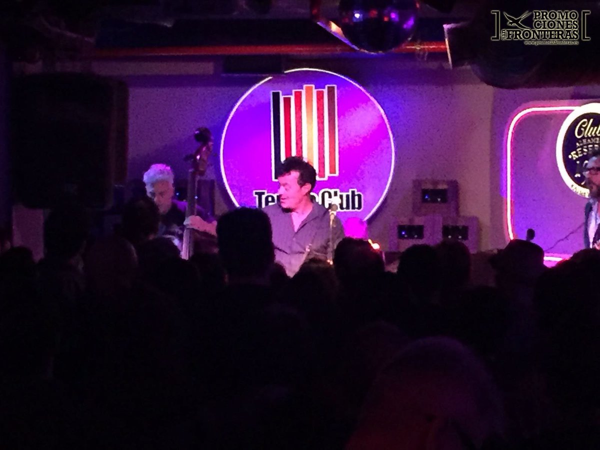 prmsinfronteras's tweet photo. El último concierto del ciclo #ClubReserva1925 de @Alhambra_Es se salda con un SOLD OUT a manos de @JamesHunterSix. Anoche en @tempoclub :) https://t.co/OBDOwrbY9c