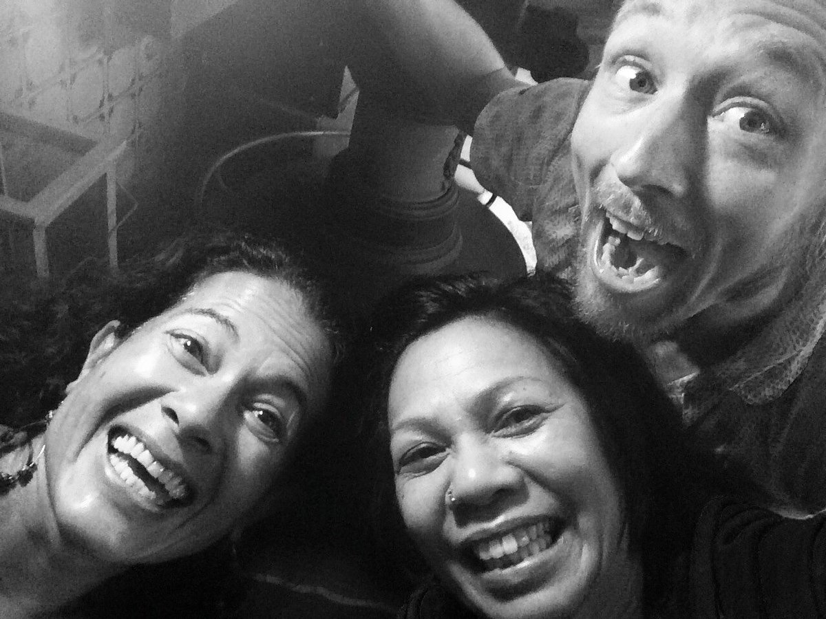 #NRoyCe heeft een scala covers in een semi-akoestische uitvoering. Voel je even in een wonderlijke muzikale wereld! #SXP16 <a href="/3fmRequest/">3fmSeriousRequest</a>