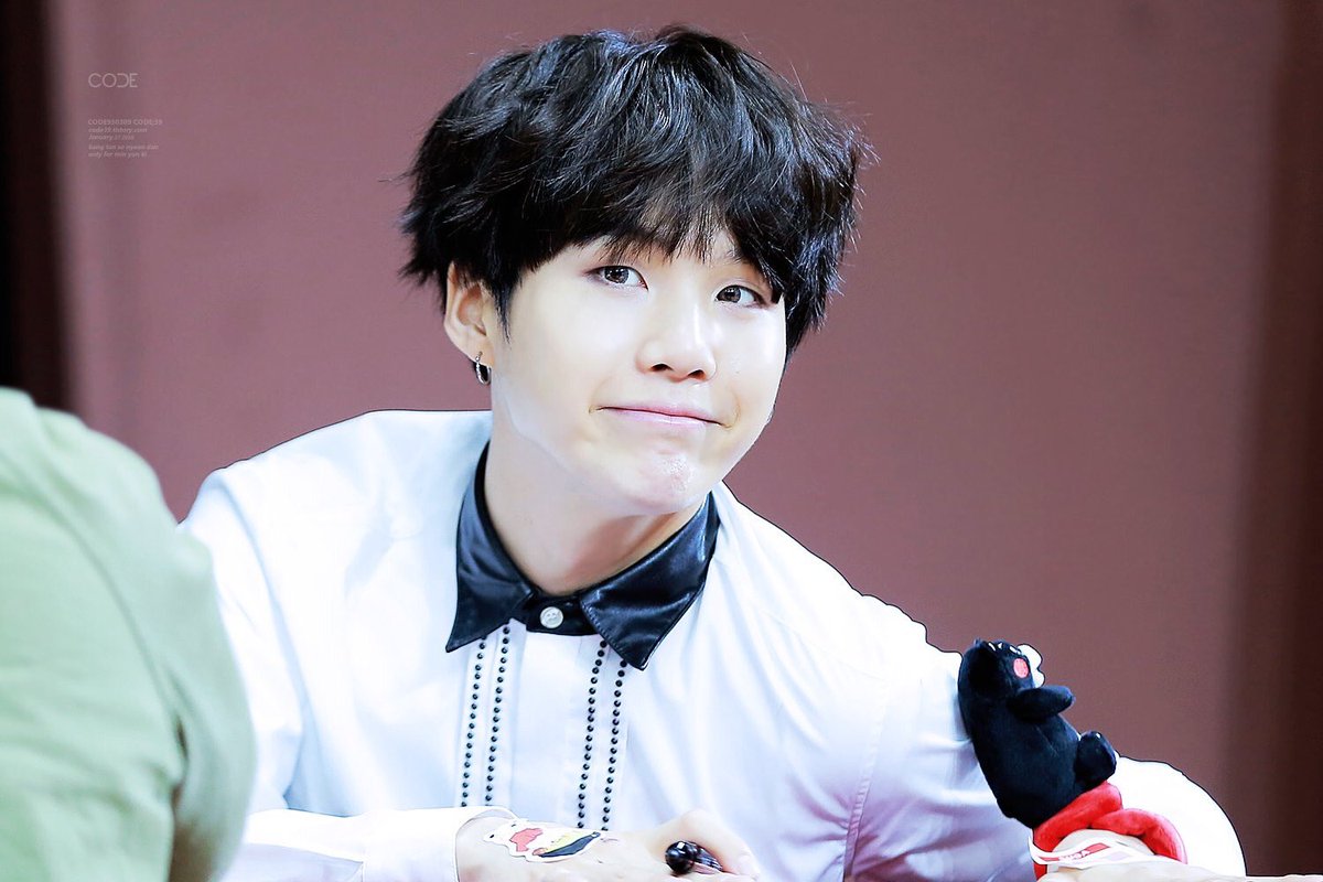 yoonminet's tweet photo. why is he the cutest thing ever i'm weak https://t.co/0EIKFpOL0s