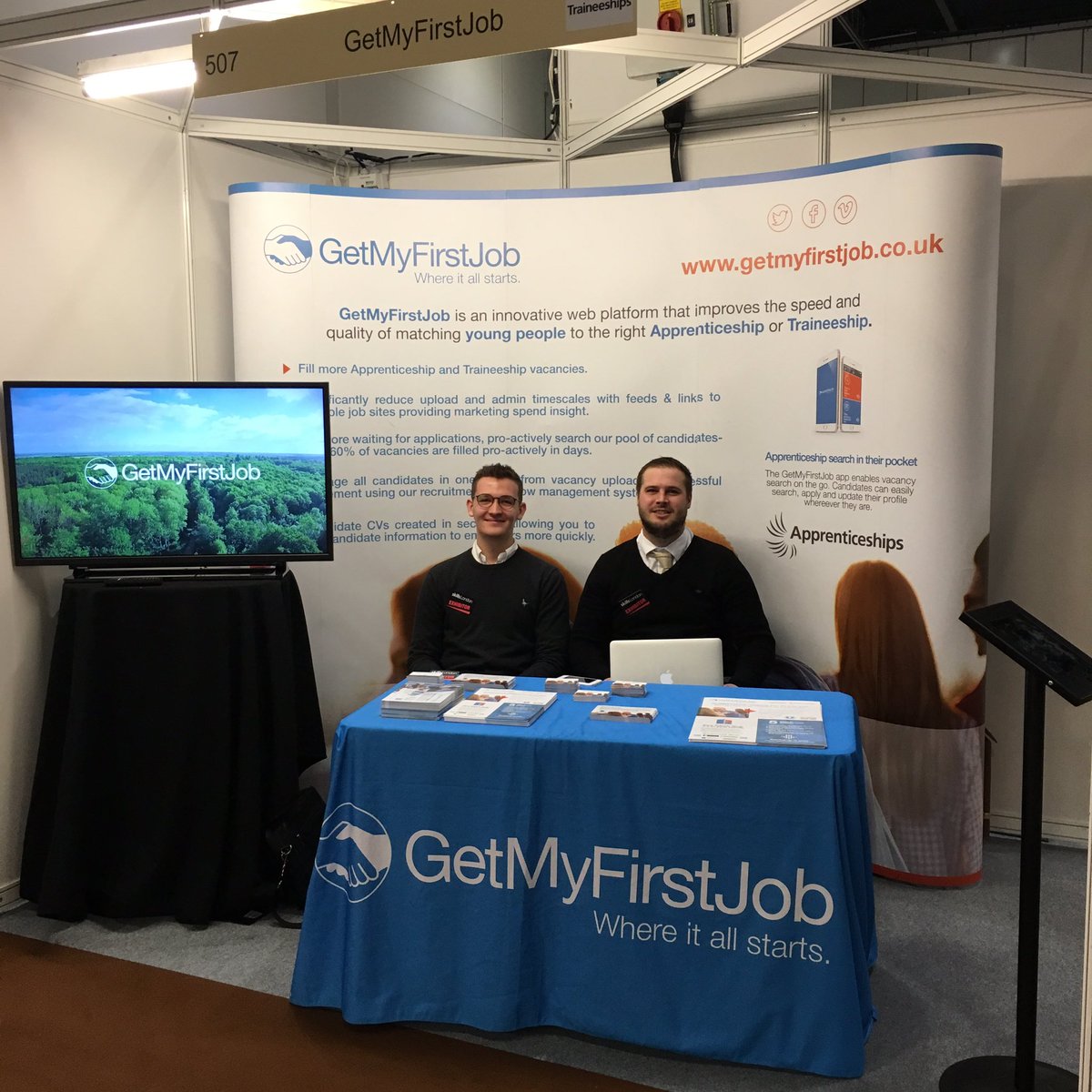 See us on stand 507 to talk about #apprenticeships <a href="/GetMyFirstJob/">GetMyFirstJob</a> #SkillsLondon2016