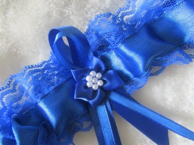 Fab Garters - Handcrafted Bridal Garters in England. #Bride #Weddingday #Bridalgarter #Garter #Weddinggarter
 fabgarters.co.uk