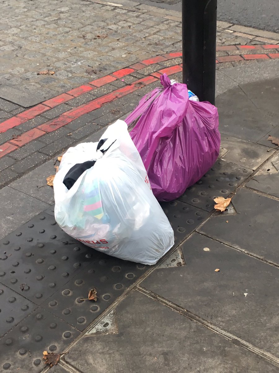 Hi  <a href="/VeoliaUK/">Veolia | UK</a> please pick up at N176uU Thanks