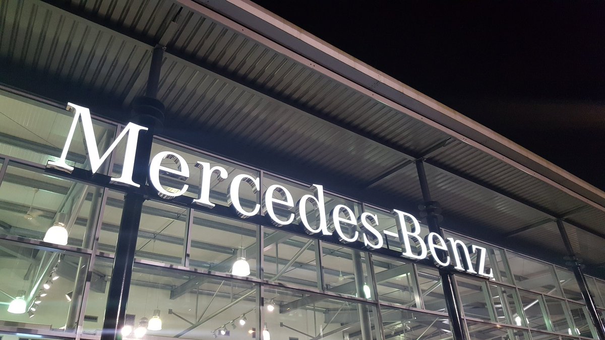 OfficialMBVIP's tweet image. For that #FridayFeeling, it can only be #MercedesBenz.   

For more info on our official #MercedesVIP offers, please DM or RT.