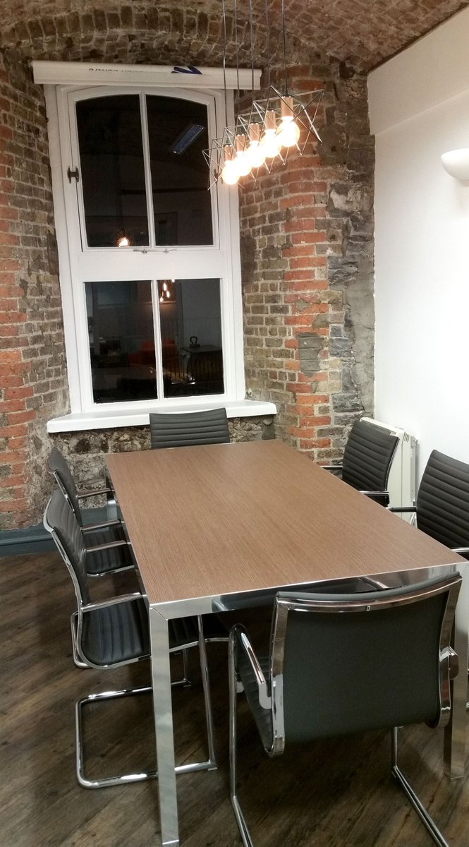 Furthr_ie's tweet image. We are so excited with our newly decorated office space a HUGE thank you to @workspaceint amazing work!! The @BICDublin team love the space!