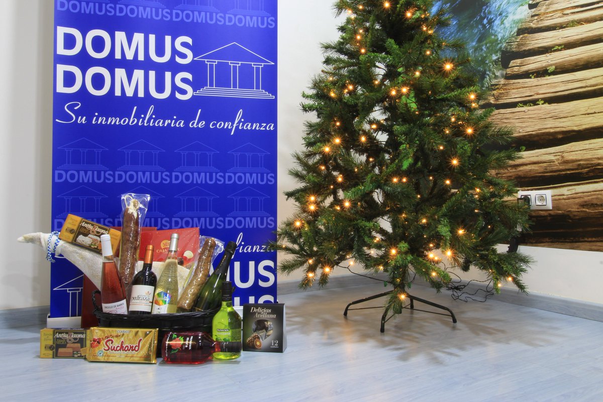 inmodomus's tweet photo. GRATIS esta gran cesta de navidad! PARTICIPA YA! SÍGUENOS+RT
Informate en facebook https://t.co/cDgDCoGI1x o google+ https://t.co/zH3pRKfEyM https://t.co/D2bsQU5jnj