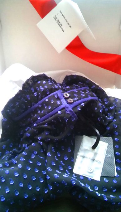 Just opened, beautiful! thank you very much Daniel @HikikomoriAspie❤️? #WishList https://t.co/HbWZuA