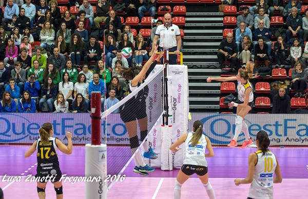 MilleniumBS's tweet photo. Dai Leonesse, ripartiamo da qui... obiettivo: Settimo!
#ForzaLeonesse #sport #volley #pallavolo #milleniumbs #love
https://t.co/qtsCdhaKij https://t.co/UH2U2RDlRj