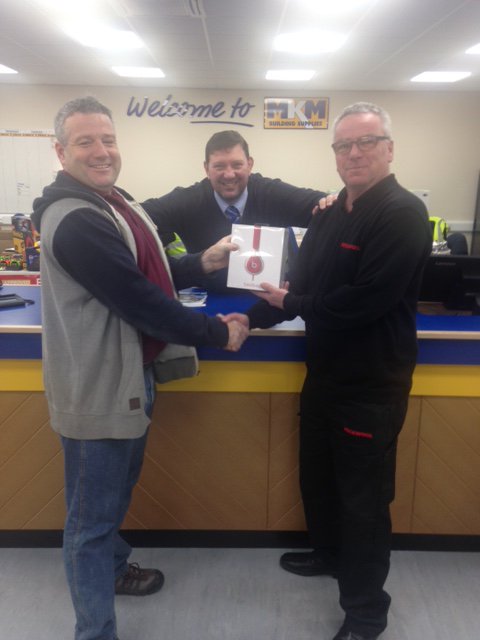 ROCKWOOLUK's tweet photo. #MKMHonitonPrizeDraw Mark Mann of MM Services is the lucky winner of our Dr Dre Headphones! #SoundInsulation @mkmbs https://t.co/BAjPr2boSR https://t.co/axCJV5R30l