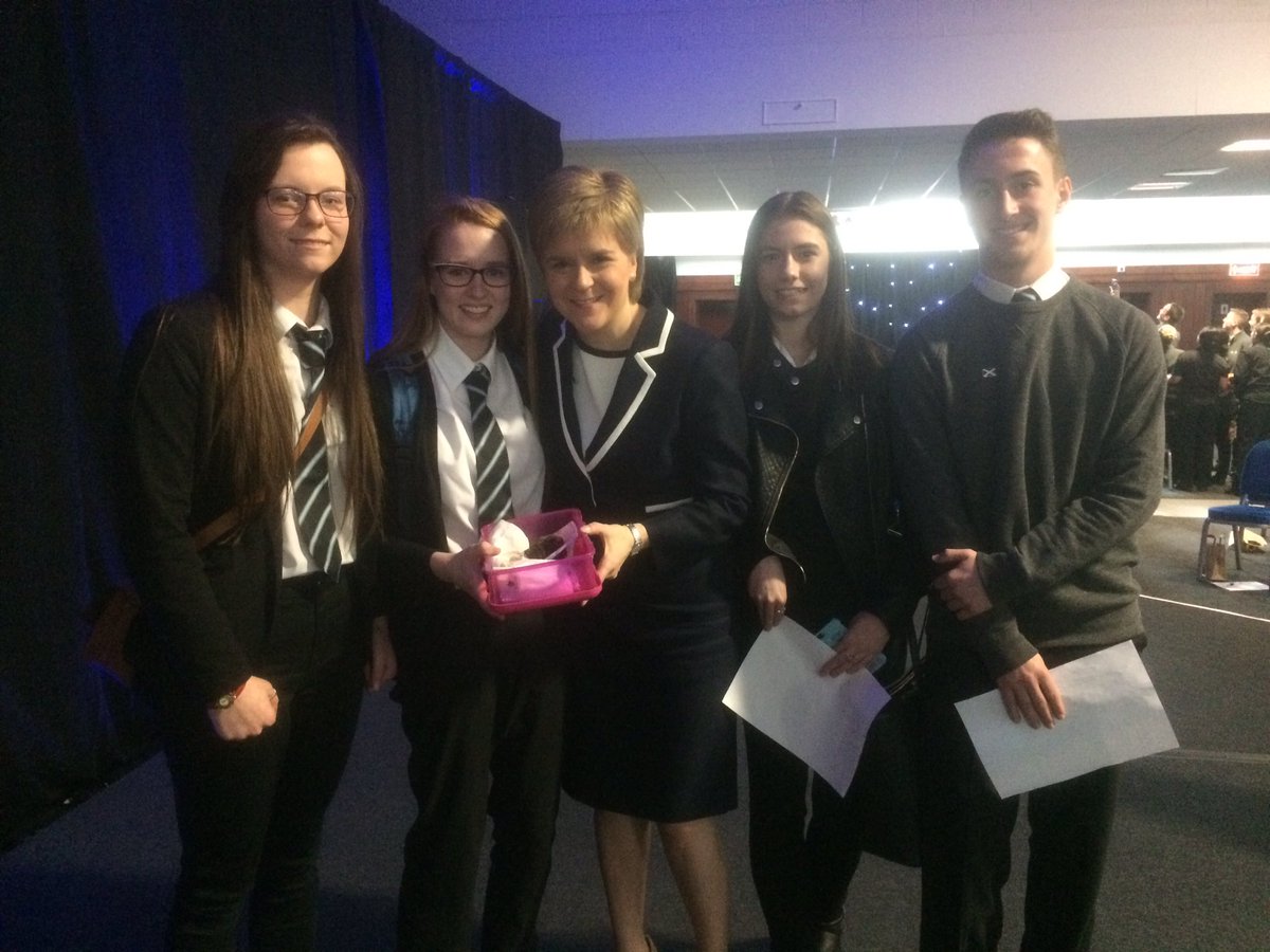 crieffmodstuds's tweet photo. Advanced Higher pupils Eilidh &amp; Hattie meeting our local MP @TasminaSheikh with the famous chocolate brownies that @NicolaSturgeon loved! https://t.co/ErX1FgYY5Y