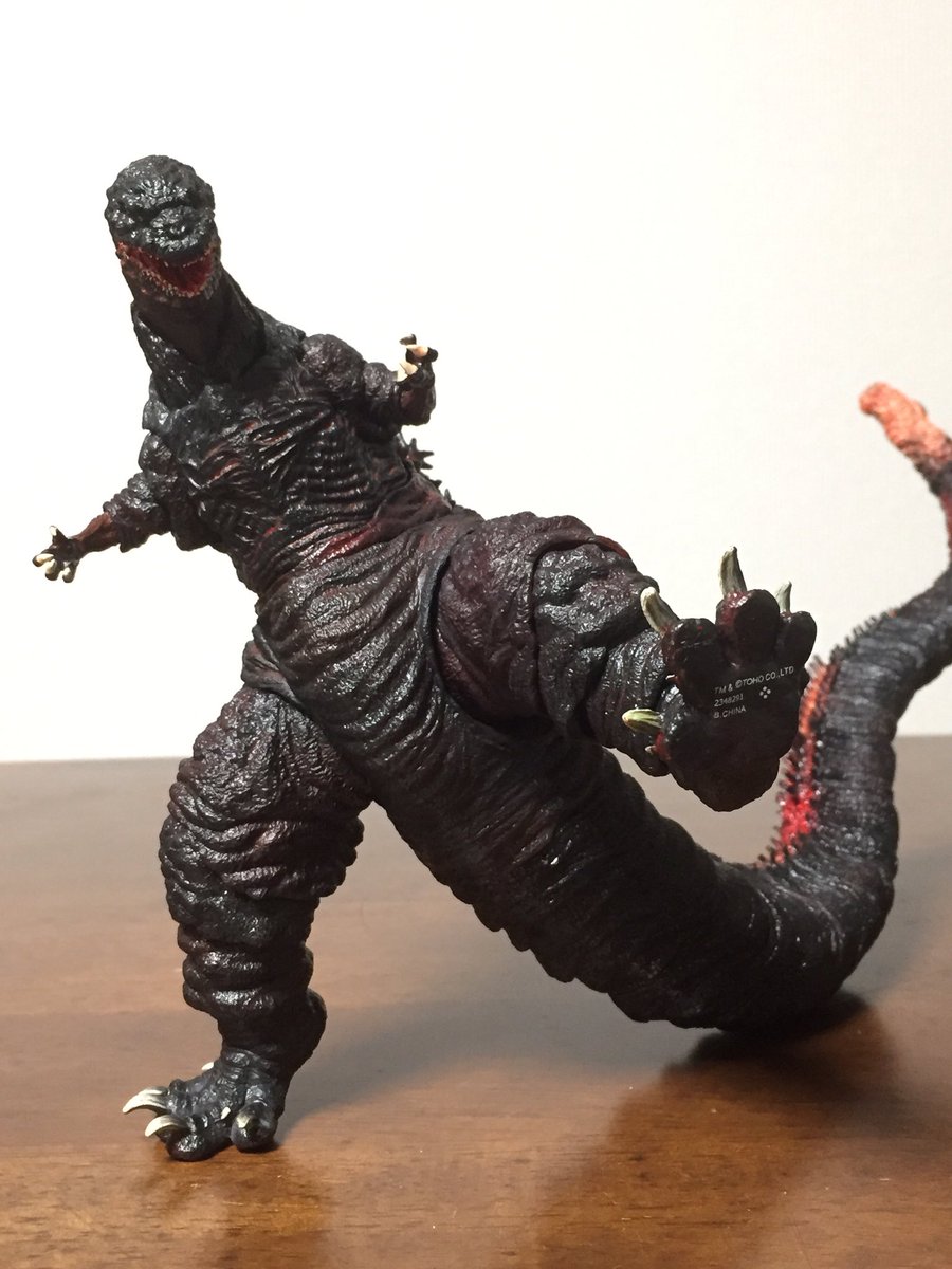 Uzivatel Yoshi Na Twitteru バンダイさんから修理に出してたモンスターアーツのシンゴジラが新品になって帰ってきた めちゃくちゃ弄りやすくなって お前こんなに動くんかい ってなった笑 関節の渋みもいい感じ これで心置きなくリペイントできる 雛形届い
