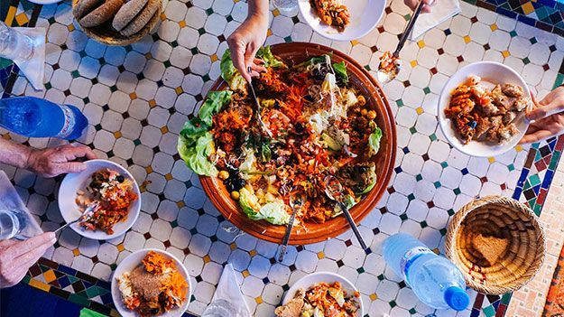 7 trabajos de comida que todos quisiéramos tener | por <a href="/shakiradima/">Shakira di Marzo</a> bit.ly/2hkp4Tw