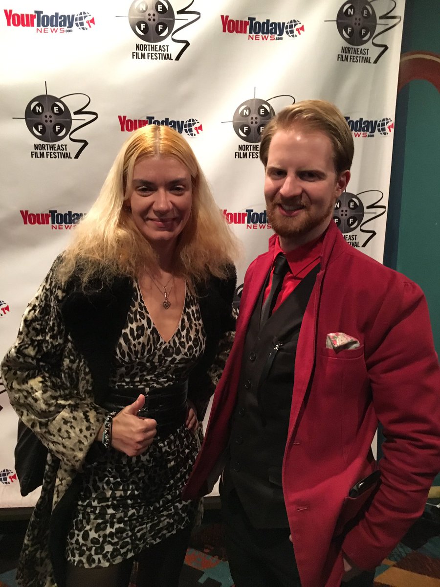 GenovevaRossi1's tweet photo. #northeastfilmfesthorrorfest @GenovevaRossi1 #larryrosen #youcantpredictfate #intotheoutbreak #horrorqueen #screamqueens #horror https://t.co/YMB1UeHVXJ