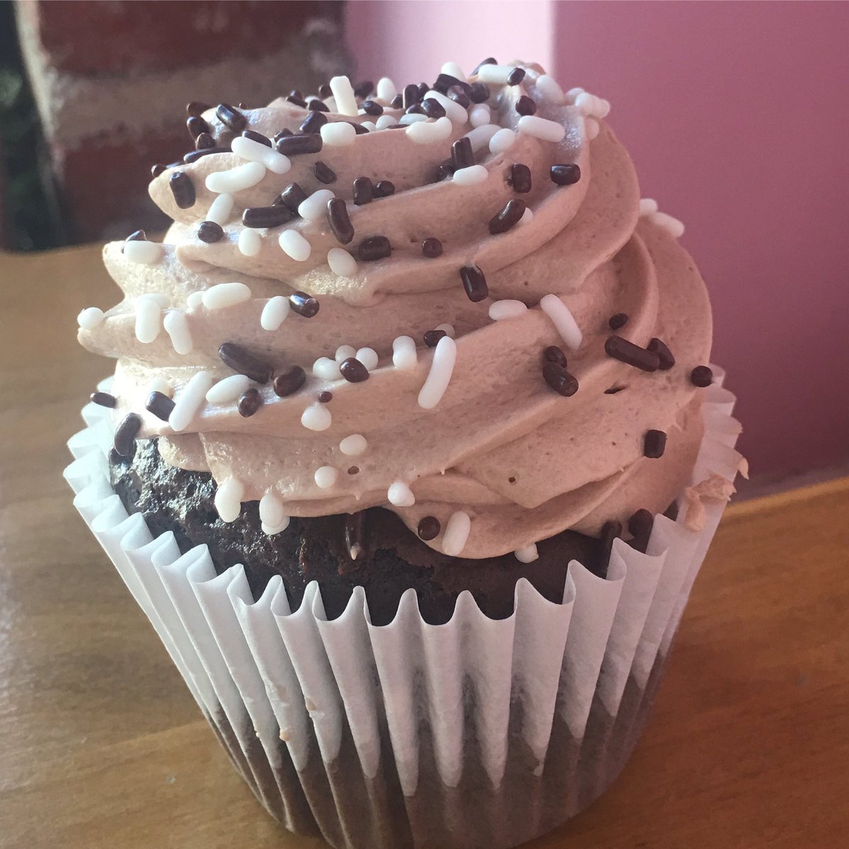 GobbleCakes's tweet photo. Gluten Free Friday! Today's flavor: Chocolate Nutella #glutenfreecake https://t.co/O0eMwou9yx