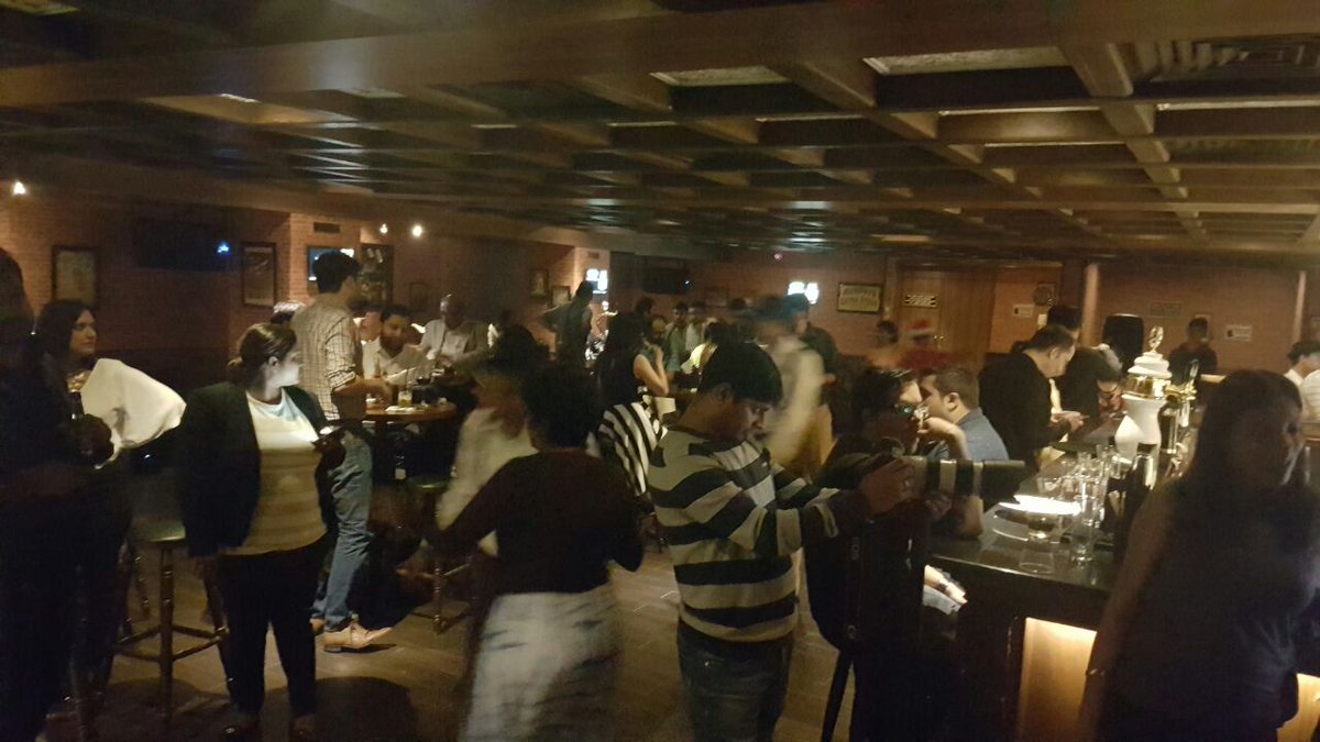 cafemojoblr's tweet photo. Underway with the Blenders Pride Style Nights! Come by, we are open till 1. #Contest #BPFT #Mynextupdate https://t.co/aCmWLymcn0
