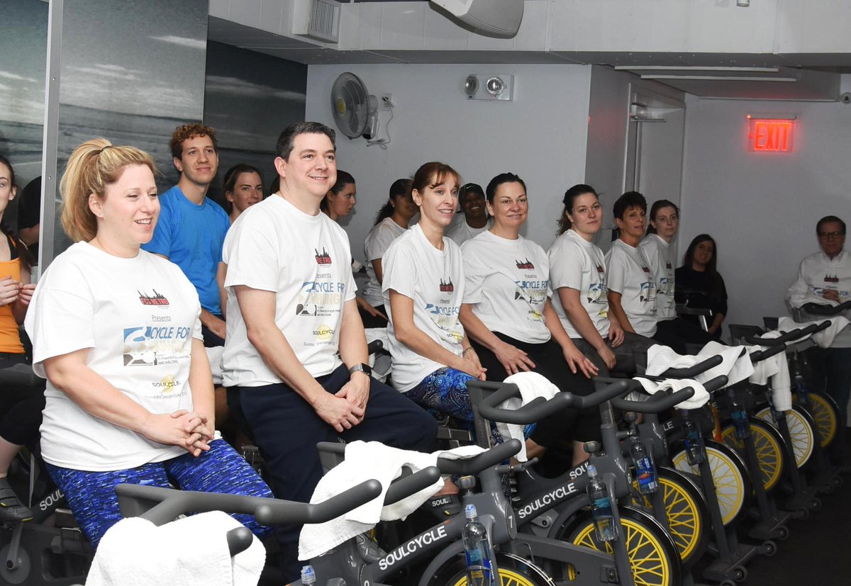 CycleForHunger's tweet image. Ready, Set, GO! These smiling faces set the tone for #SpinForHunger last Sunday! 🚲✨ bit.ly/SFHalbum2016 | #WorkOutGiveBackFeelGood