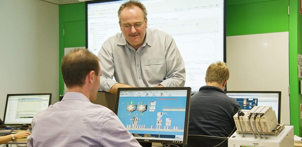 SchneiderEME's tweet photo. Outdated equipment does not have to mean a major #CapitalExpense. modernized them using our services. https://t.co/gQMpdyL2uM #LifeIsOn https://t.co/P8KnvE3094