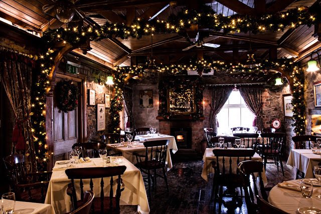 Xmas 2016 is fast approaching! What better restaurant to celebrate in than the atmospheric Olde Post Inn, Cavan. 047 55555 #Christmas