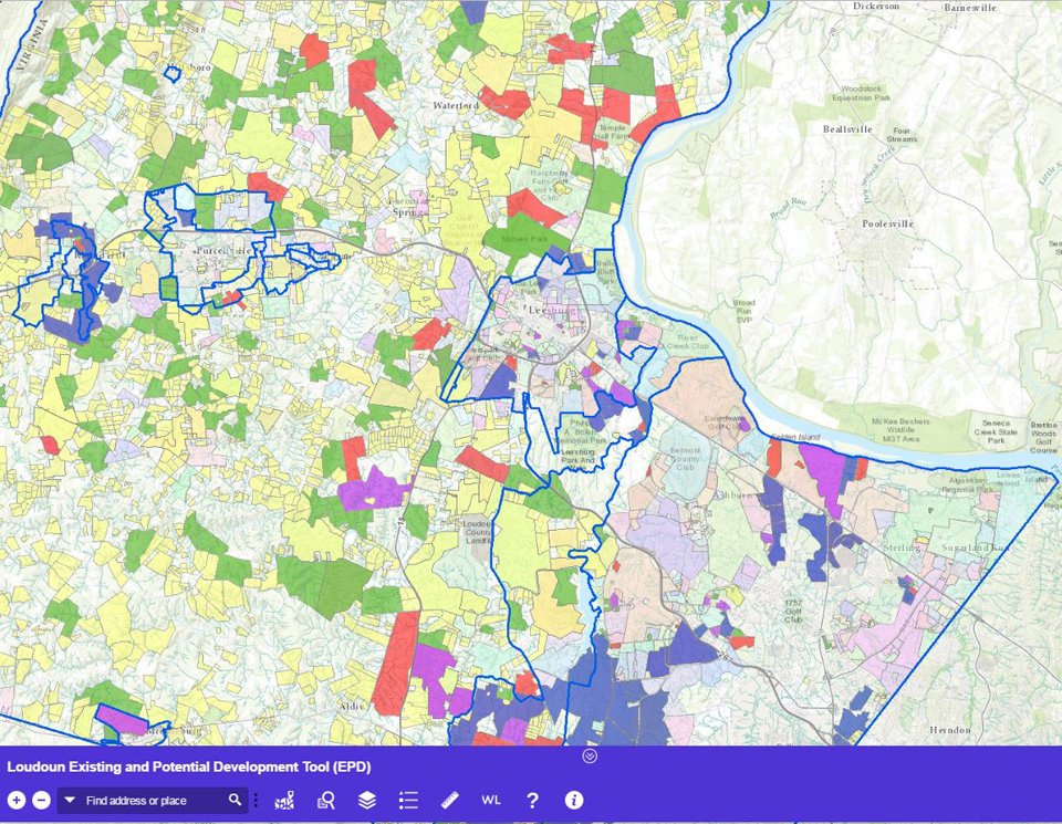 LoudounCoGovt's tweet photo. #Loudoun launches new mapping tool that provides information about existing &amp; potential development in the county. https://t.co/TNqackBmtS https://t.co/e431J7xI3H
