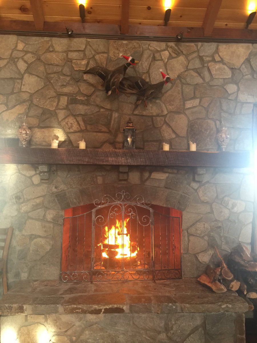 Fire is ready! Come in warm up by the cozy fire have some great wine! #cozybythefire #HappyHolidays #winelover #HolidaysInLoudoun