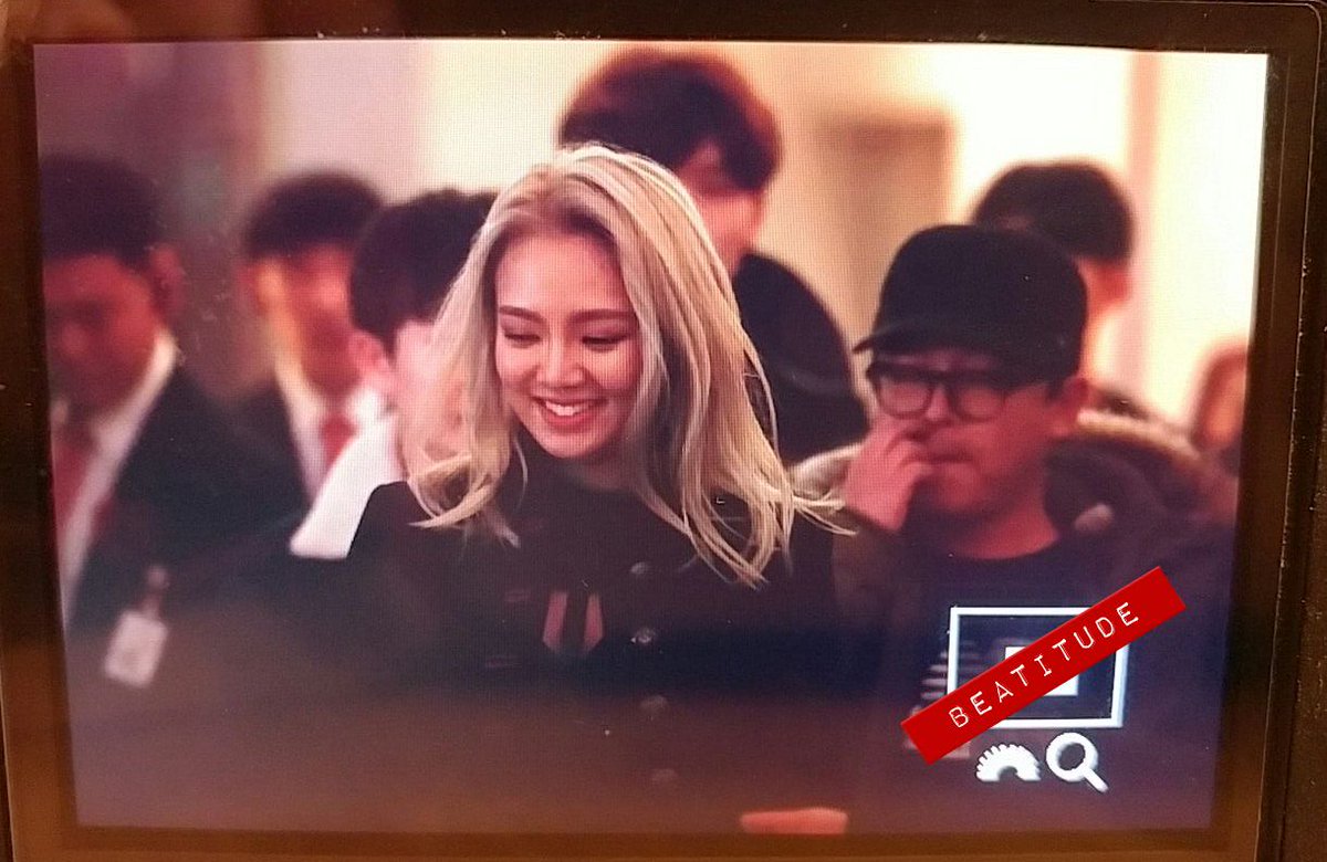 [PIC][09-12-2016]HyoYeon tham dự buổi Fansign cho "MYSTERY" vào tối nay CzPChGiUQAA48Uf