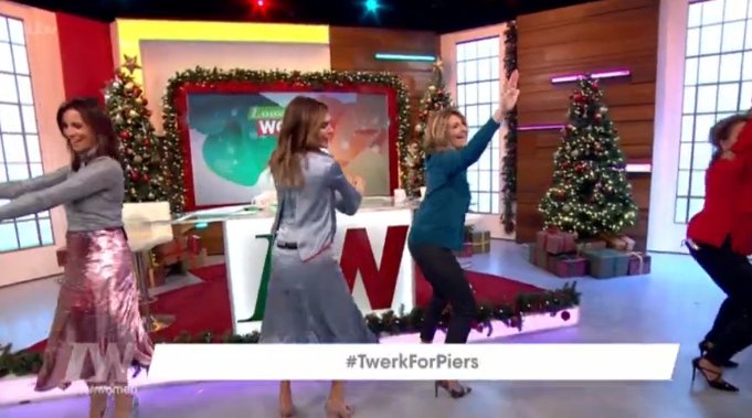 loosewomen's tweet photo. TWERK OFF #TwerkForPiers @piersmorgan 🍑🍑🍑🍑🍑🍑🍑🍑🍑 https://t.co/6YTdZgeBbm