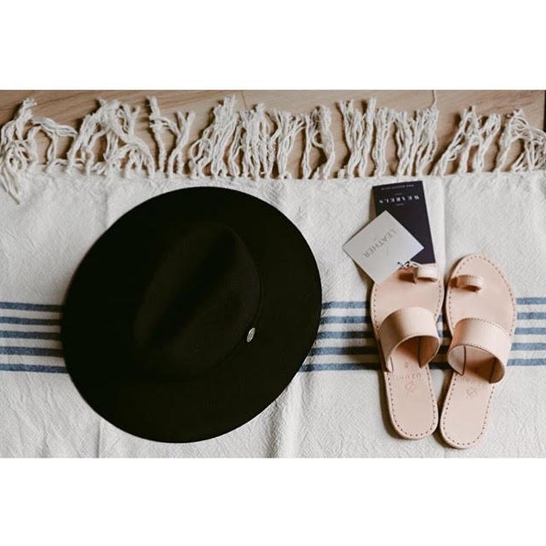 A very happy customer! <a href="/sarahlesueur/">Sarah Le Sueur</a> received her gift from <a href="/wearels_za/">WEARELS</a> and <a href="/emmajanenation/">Emma-Jane Harbour</a> Shop Xmas gift local at wearels.co.za!