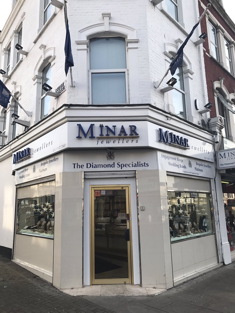 Congratulations to both @TootingMarket and @MinarJewellers - ultimate winners of last night's @wandsawards2016! Fantastic for #Tooting