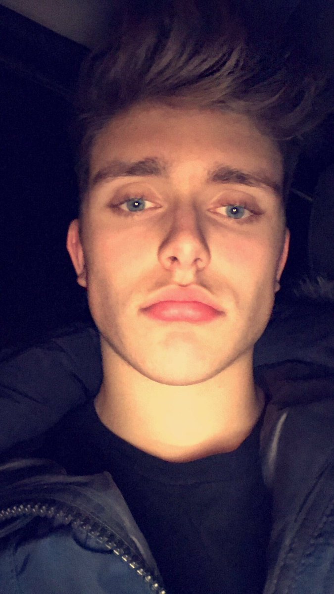 shaunafletcher_'s tweet image. Can we just appreciate @CharlieJones glow up... like I'm still waiting and he's only 7 months older...🙄😂