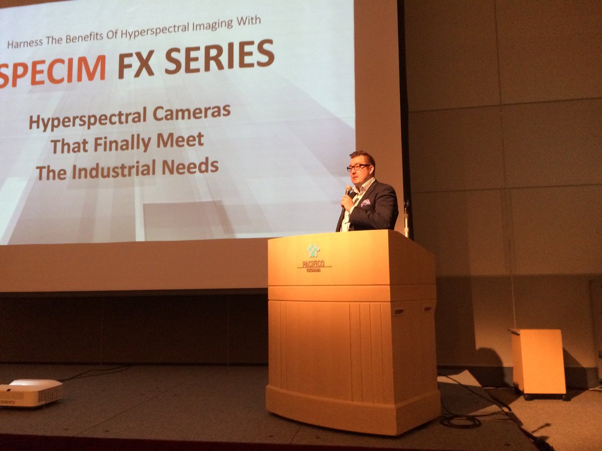SpecimSpectral's tweet photo. Our @MikkoKannelsuo talking about our FX Series cameras at #ITE2016 in Yokohama. https://t.co/6tnAK3rHvo