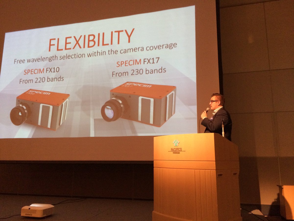 SpecimSpectral's tweet photo. Our @MikkoKannelsuo talking about our FX Series cameras at #ITE2016 in Yokohama. https://t.co/6tnAK3rHvo