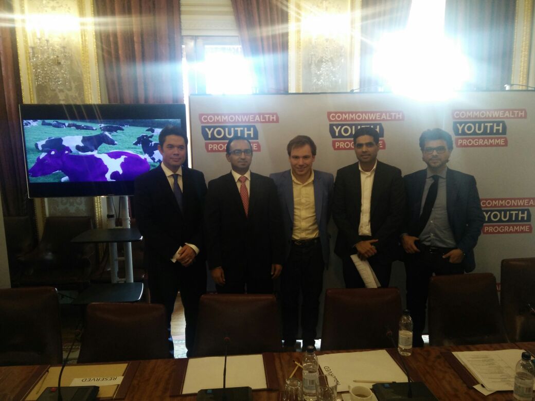 CAYE SUMMIT 2016, Asian entrepreneurial event of the year, in London witnessing people with great minds .