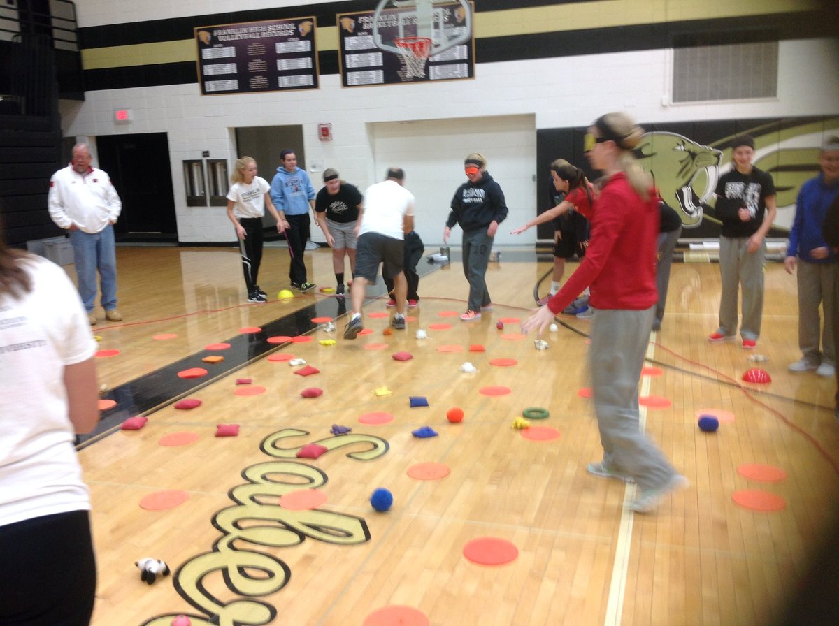 briankenney98's tweet photo. Had a great time with Franklin Girls BB Team this past weekend.   Thanks Tony Kathrens for having me.  @sabernation https://t.co/WpYGUhFgsj