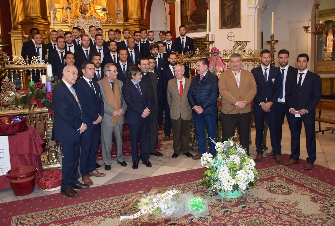 CordobesismoCom's tweet image. NOTICIA | Realizada la ofrenda anual a San Rafael, esta vez en Navidad | cordobesismo.com/2016/12/09/rea… | #CordobaCF |