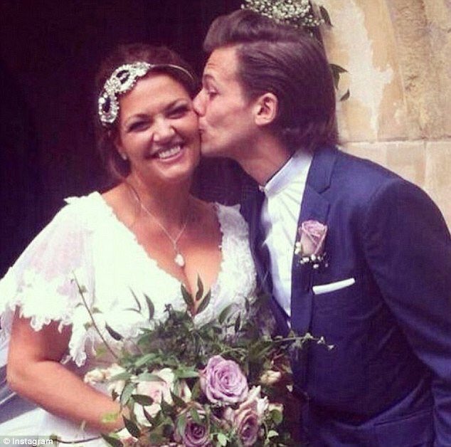 #RIPJohannah

She was a beautiful a beautiful woman and an amazing mother to seven beautiful children. May she rest in peace.