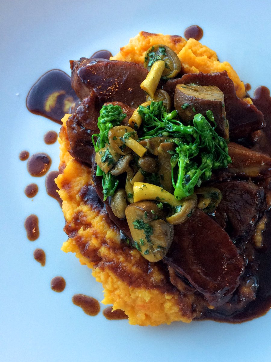 gastropunk72's tweet photo. New to the menu this weekend: @BrasstownBeef braised boneless #short-rib #comfortfood you will crave https://t.co/XafTJsz7Ep