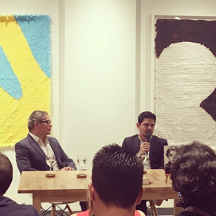 diegoarroyogil's tweet image. Anoche, @Borisizaguirre y yo presentamos LA SEÑORA ÍMBER en @imagoisonaction, en Miami. Un momento feliz y divertido. ¡Gracias!