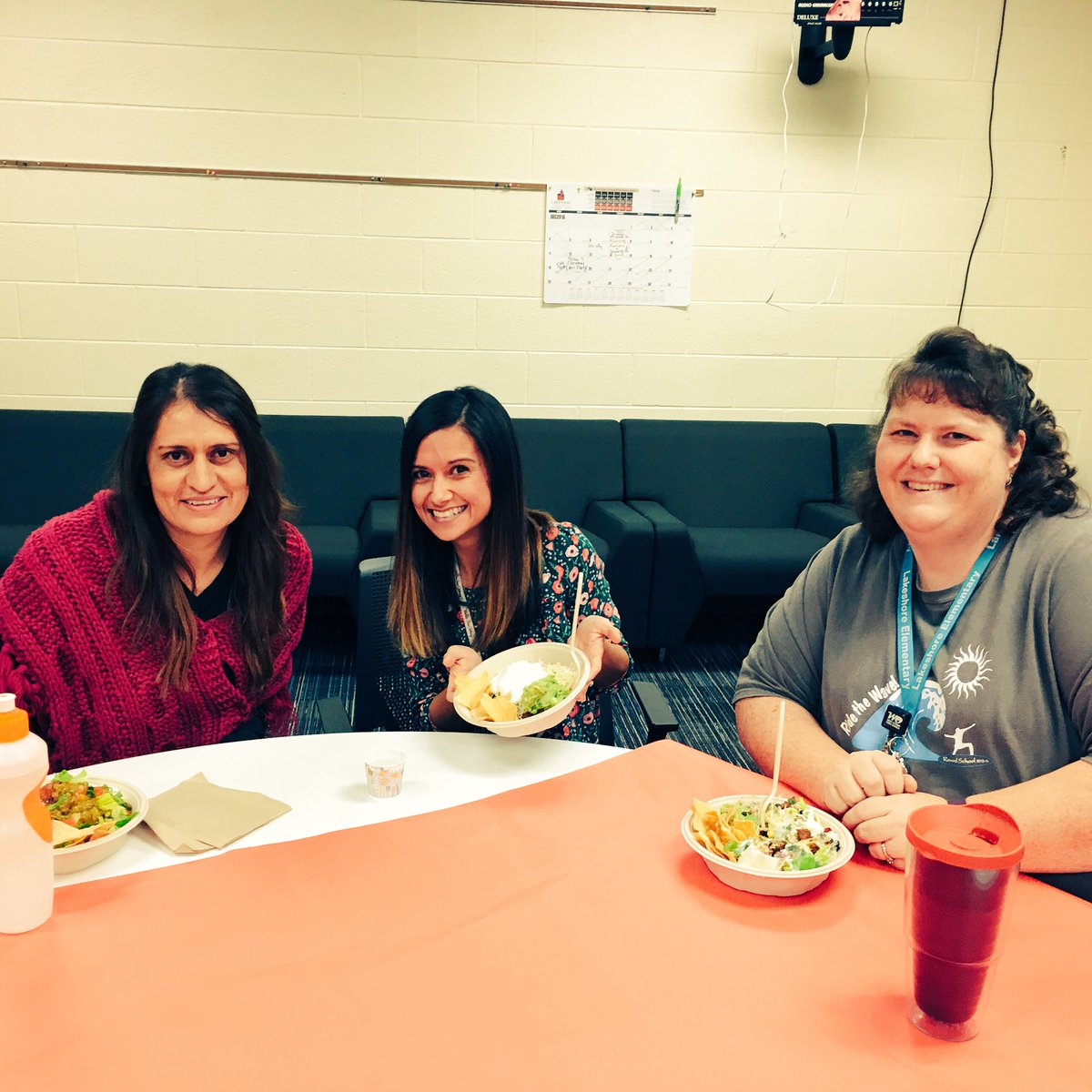 Thank you <a href="/LakeshoreWO/">Lakeshore Elementary</a> for the amazing lunch on this snowy Friday!!! 🌮 #bestprincipalever @MarthaBoeve <a href="/hyvarinenr/">Mrs. Hyvarinen</a>
