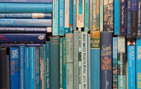 Blue Velvet : Jealous radicioncearea.wordpress.com/2016/12/09/blu…