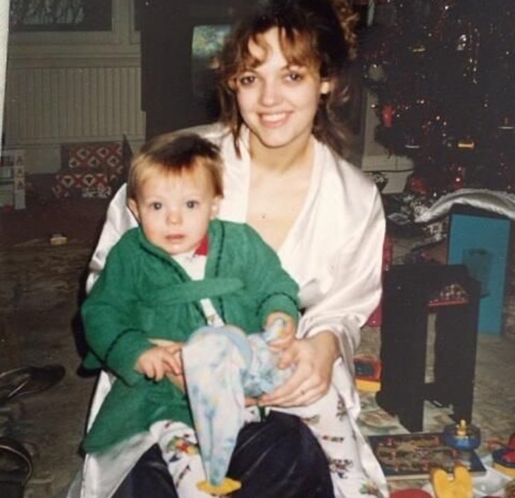 polls4teens's tweet photo. I really feel like crying ... I can not imagine how Johannas family must feel like 😞

#RIPJohannah https://t.co/jdIb4hlQtS