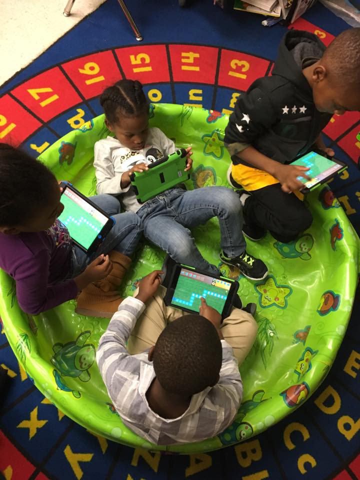 RCSWolvesPLN's tweet image. Kindergarteners Coding #MainElementary @RomeCitySchools #HourofCode #RCSHourOfCode #CSEdWeek #RCSWolvesPLN #TeachRCS