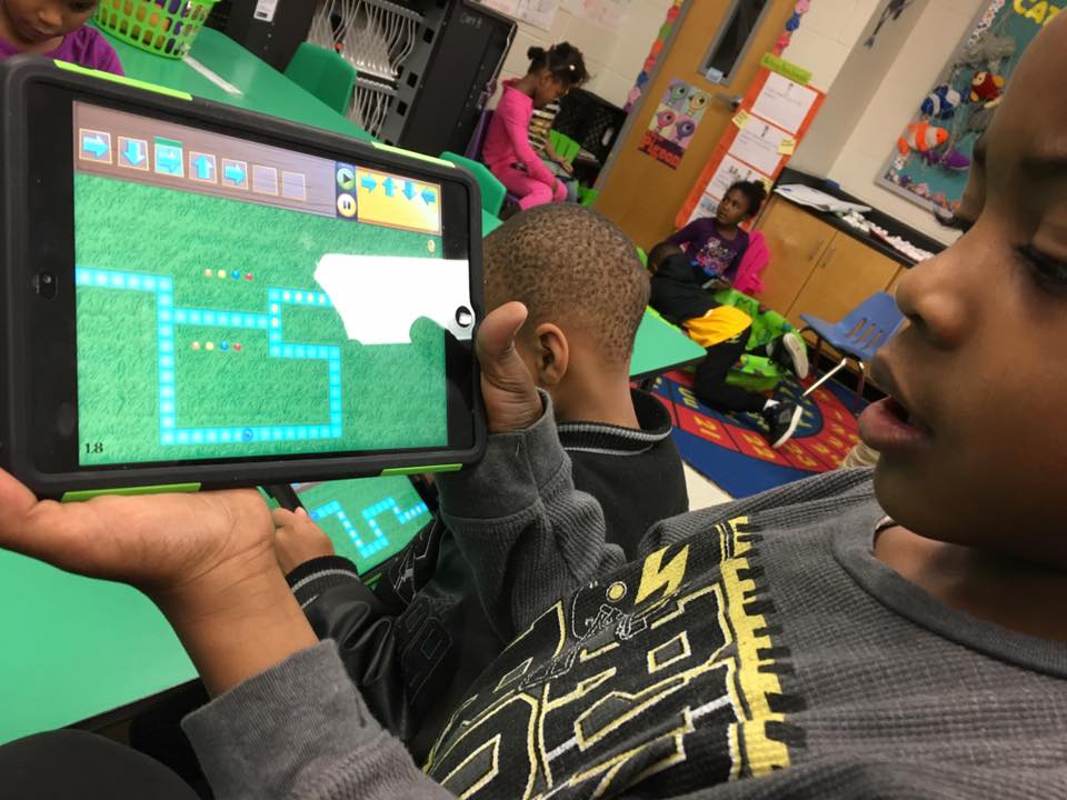 RCSWolvesPLN's tweet image. Kindergarteners Coding #MainElementary @RomeCitySchools #HourofCode #RCSHourOfCode #CSEdWeek #RCSWolvesPLN #TeachRCS