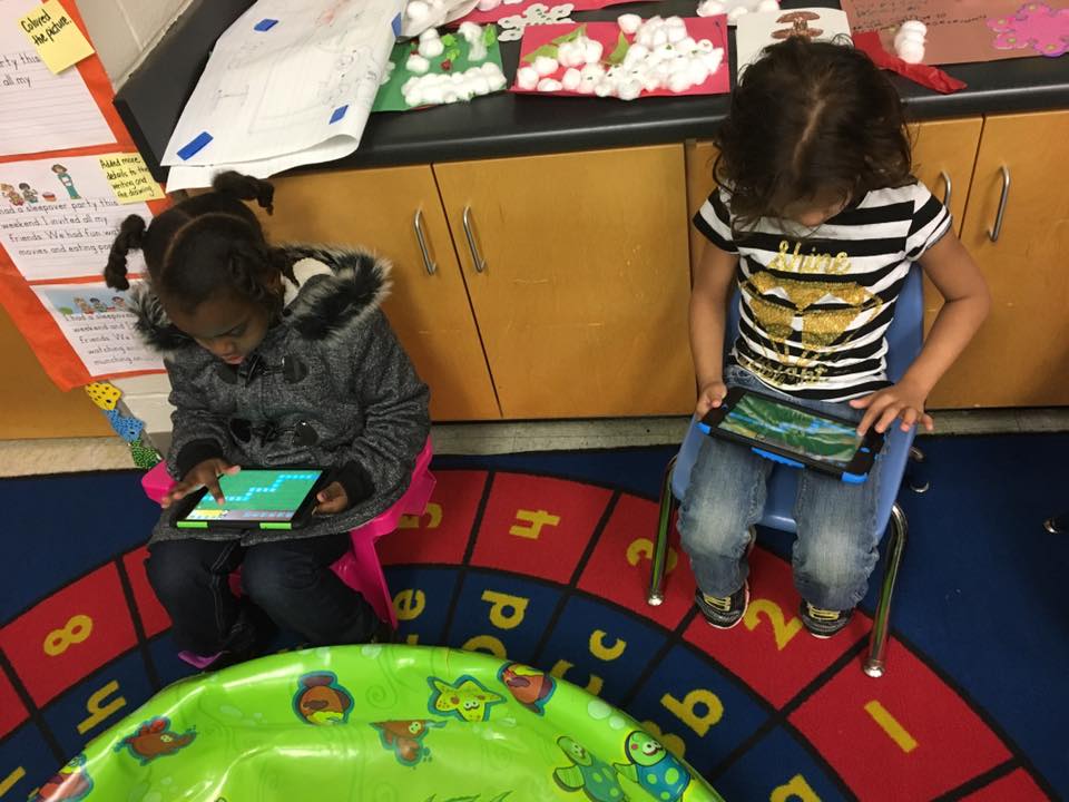 RCSWolvesPLN's tweet image. Kindergarteners Coding #MainElementary @RomeCitySchools #HourofCode #RCSHourOfCode #CSEdWeek #RCSWolvesPLN #TeachRCS