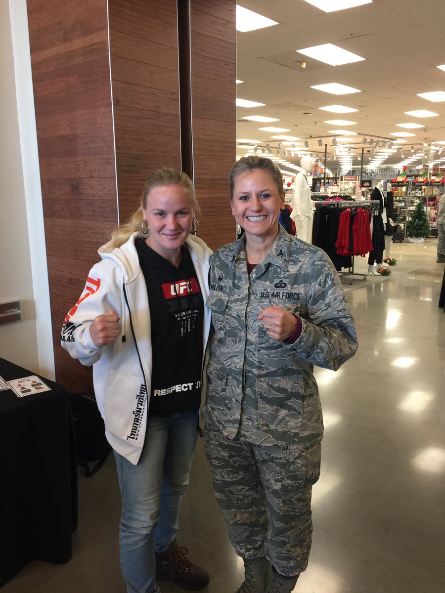 Thanks for hanging out with our Airmen &amp; Soldiers! #UFC #MMA #valentinashevchenko #rothwellfighter #stitchduran #JBLE #airman #soldier