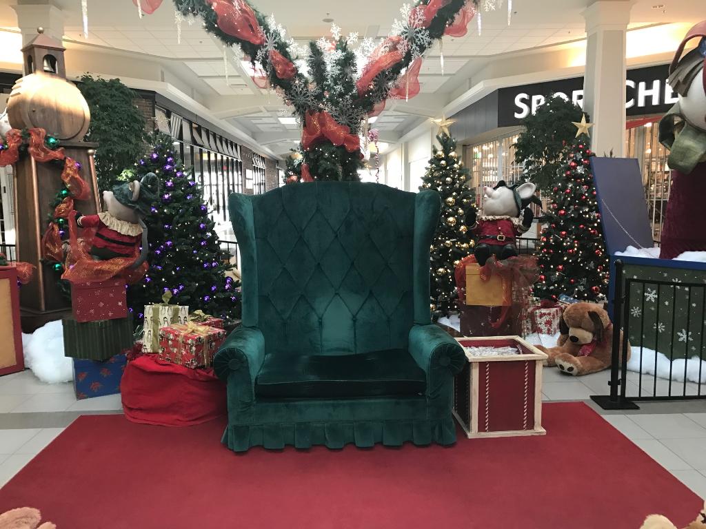 Have you entered our #CFHolidayMagic contest yet? It's as easy as snap, upload, tag! Rules: spr.ly/60158KFaZ #CFHolidayMagic