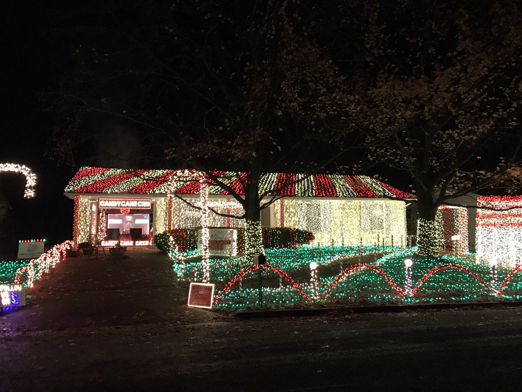 CandyCaneCrib tweet media