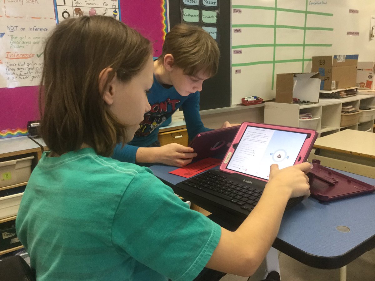 iDana429's tweet photo. @MsDifps 's students at IFPS are using #SwiftPlaygrounds to learn text-based coding. Debugging develops #perseverance. #DSBONEcodes https://t.co/i6yJS6Gneq