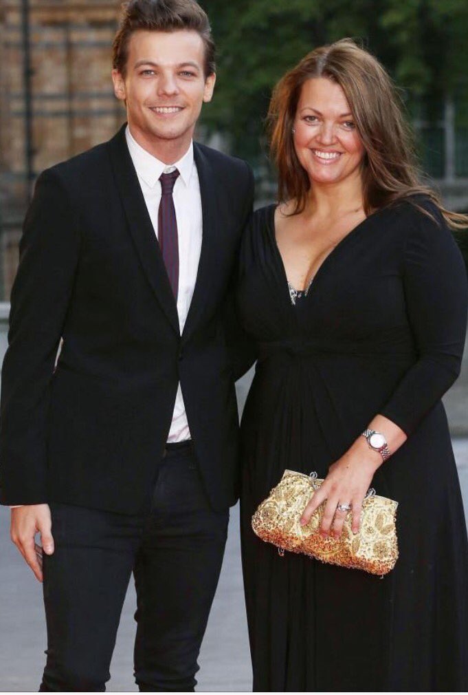 OfficialPDickov's tweet image. Devastated to hear tragic news about Johannah Deakin.Thoughts &amp;amp; prayers to all of the family,a wonderful woman,wife &amp;amp; mother🙏🏻 #ripjohannah