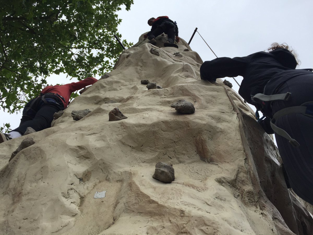 NateaSport's tweet photo. @NateaSport c'est maintenant de l'#Escalade mobile (8m de haut et 3 voies).
Sur la base @NateaSport, sur @BordeauxTT ou près de #Bordeaux https://t.co/jljsYw2QMk
