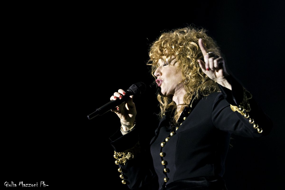 JuliettEmm (@juliettemme) on Twitter photo <a href="/FiorellaMannoia/">fiorella mannoia</a> #CombattenteIlTour #bologna #europauditorium <a href="/Nightguide/">Nightguide Network</a> nightguide.it/fotogallery/13… <a href="/FiorellaMannoia/">fiorella mannoia</a> #CombattenteIlTour #bologna #europauditorium <a href="/Nightguide/">Nightguide Network</a> nightguide.it/fotogallery/13…